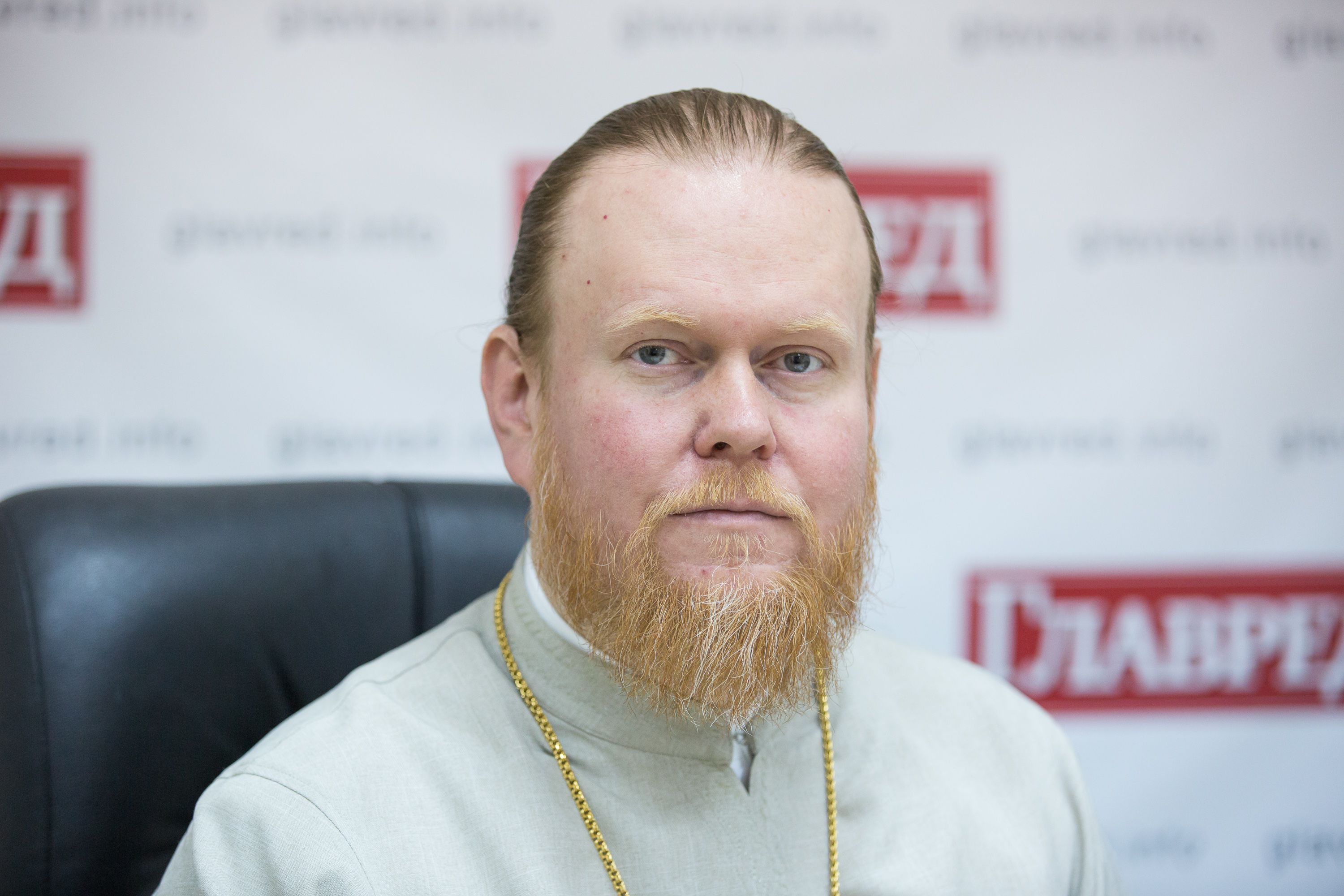 Представитель Денисенко раскольничий архиепископ Евстратий Зоря