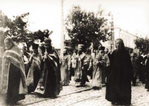 Епископ Балахнинский Лаврентий (1877-1918) во время крестного хода в Нижнем Новгороде