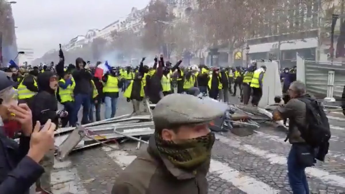 Революция "жёлтых жилетов" во Франции
