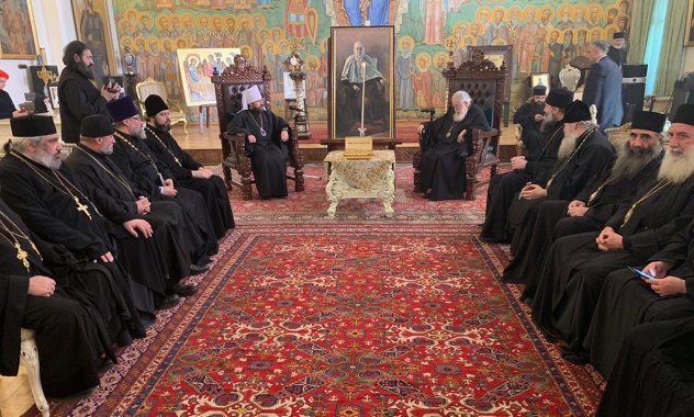 Патриарх Грузинский Илия II и митрополит Волоколамский Иларион