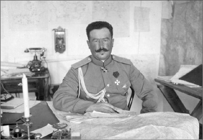 Генерал-лейтенант Николай Николаевич Духонин (1876-1917)