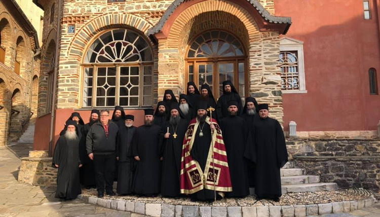 Украинские раскольники в монастыре Пантократор