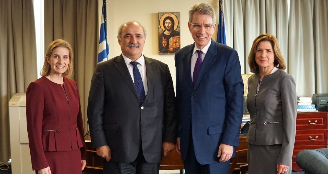 Посол США Джеффри Пайетт встретился с заместителем министра Греции Маркосом Боларисом