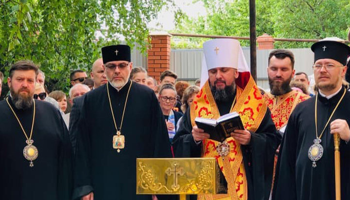 Епифаний Думенко и архиепископ Памфлийский Даниил