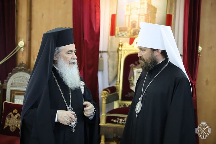 Патриарх Иерусалимский Феофил и митрополит Волоколамский Иларион