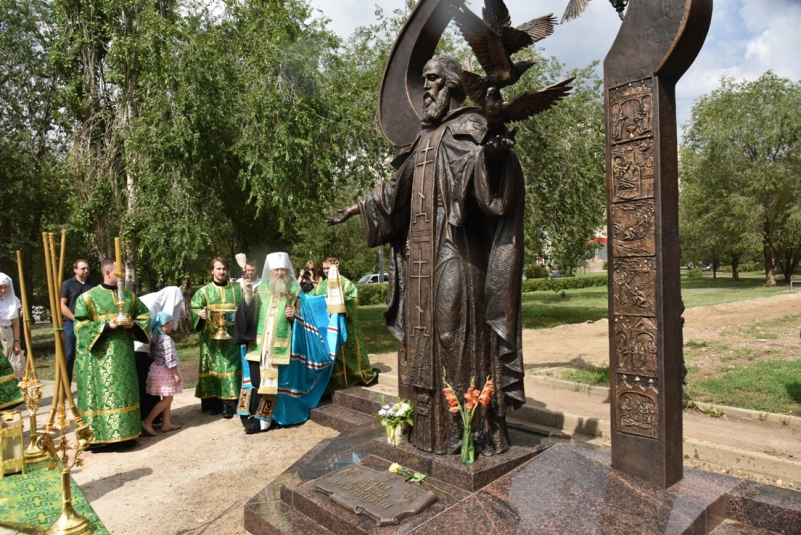 Памятник святому преподобному Сергию Радонежскому в Оренбурге
