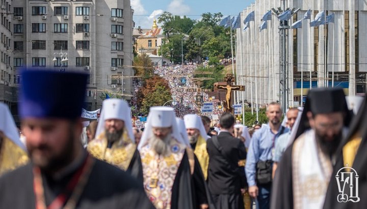 Большой Крестный ход в Киеве