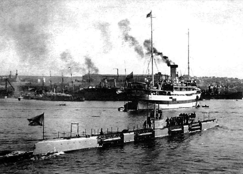 Подводная лодка Морж в Севастополе, лето 1915 года