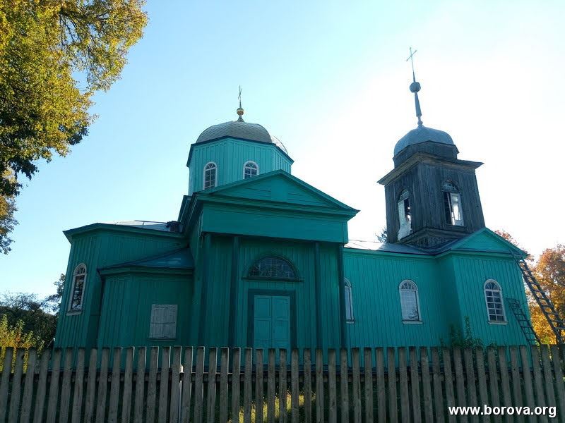 Храм святого Иоанна Златоустого в селе Пивни Фастовского района Киевской области