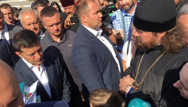 Владимир Зеленский встретился с верующими УПЦ