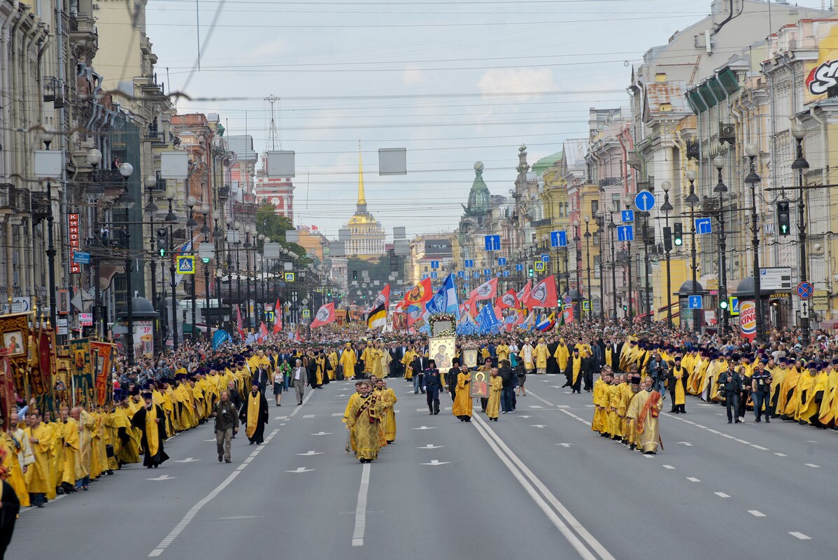 Крестный ход в Санкт-Петербурге
