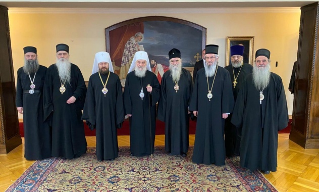 Святейший Патриарх Сербский Ириней и митрополит Волоколамский Иларион
