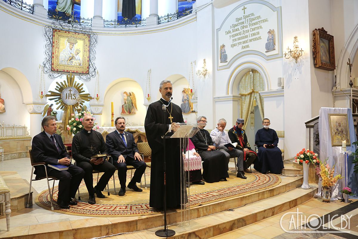Совместная молитва католиков, православных, иудеев и мусульман в Минске