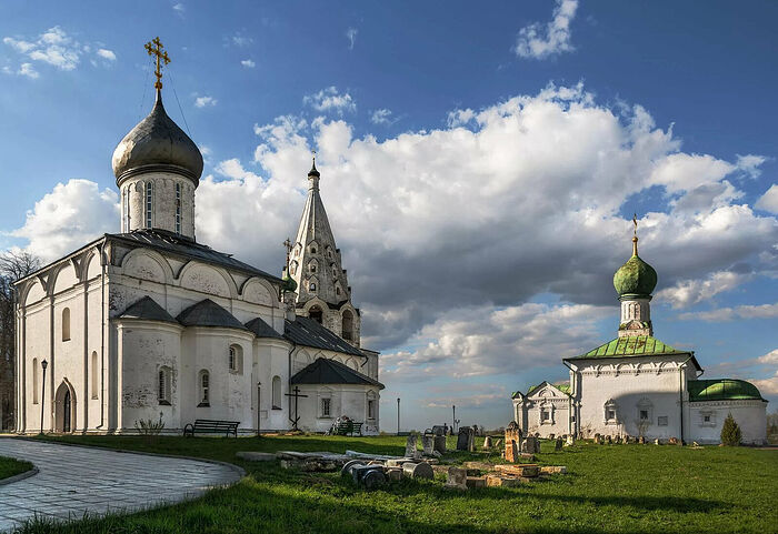 Свято-Троицкий Данилов мужской монастырь в Переславле-Залесском