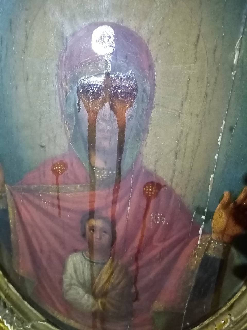 В храме села Урусово Тульской области с февраля 2021 года мироточит икона Божией Матери *Знамение*
