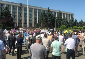В Кишинёве прошла акция протеста против принуждения к вакцинации от коронавируса