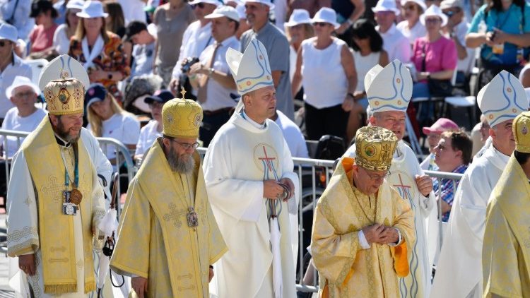 Православные иерархи принимают участие в католических торжествах