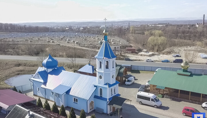 Храм в селе Ценява Коломыйского района Ивано-Франковской области Украины