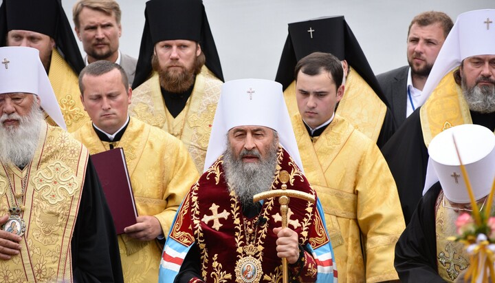Митрополит Киевский Онуфрий с архиереями