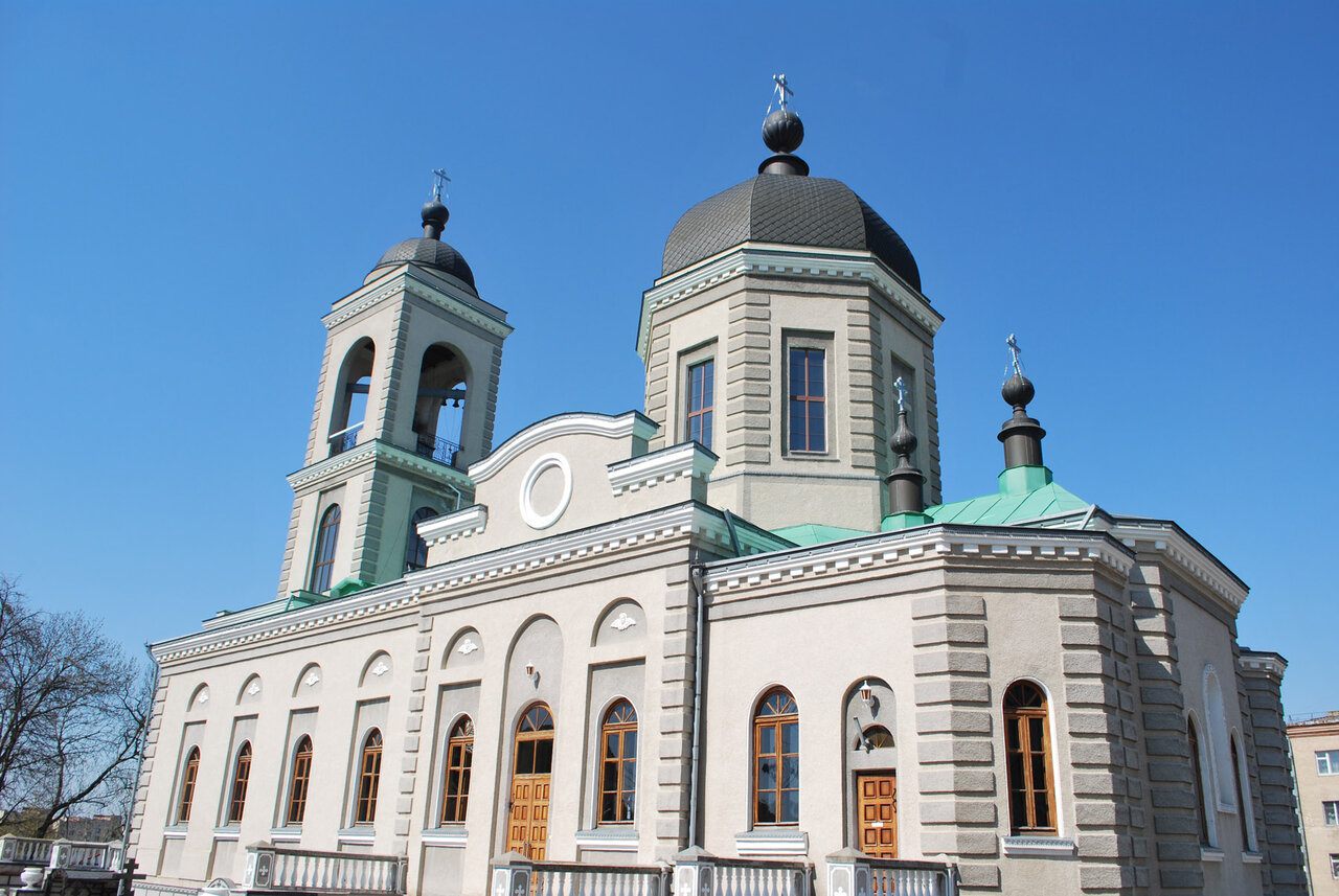 Покровский кафедральный собор Украинской Православной Церкви в городе Хмельницком