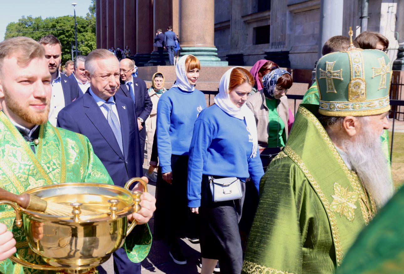 В Санкт-Петербурге молитвенно отметили 165-летие освящения Исаакиевского собора