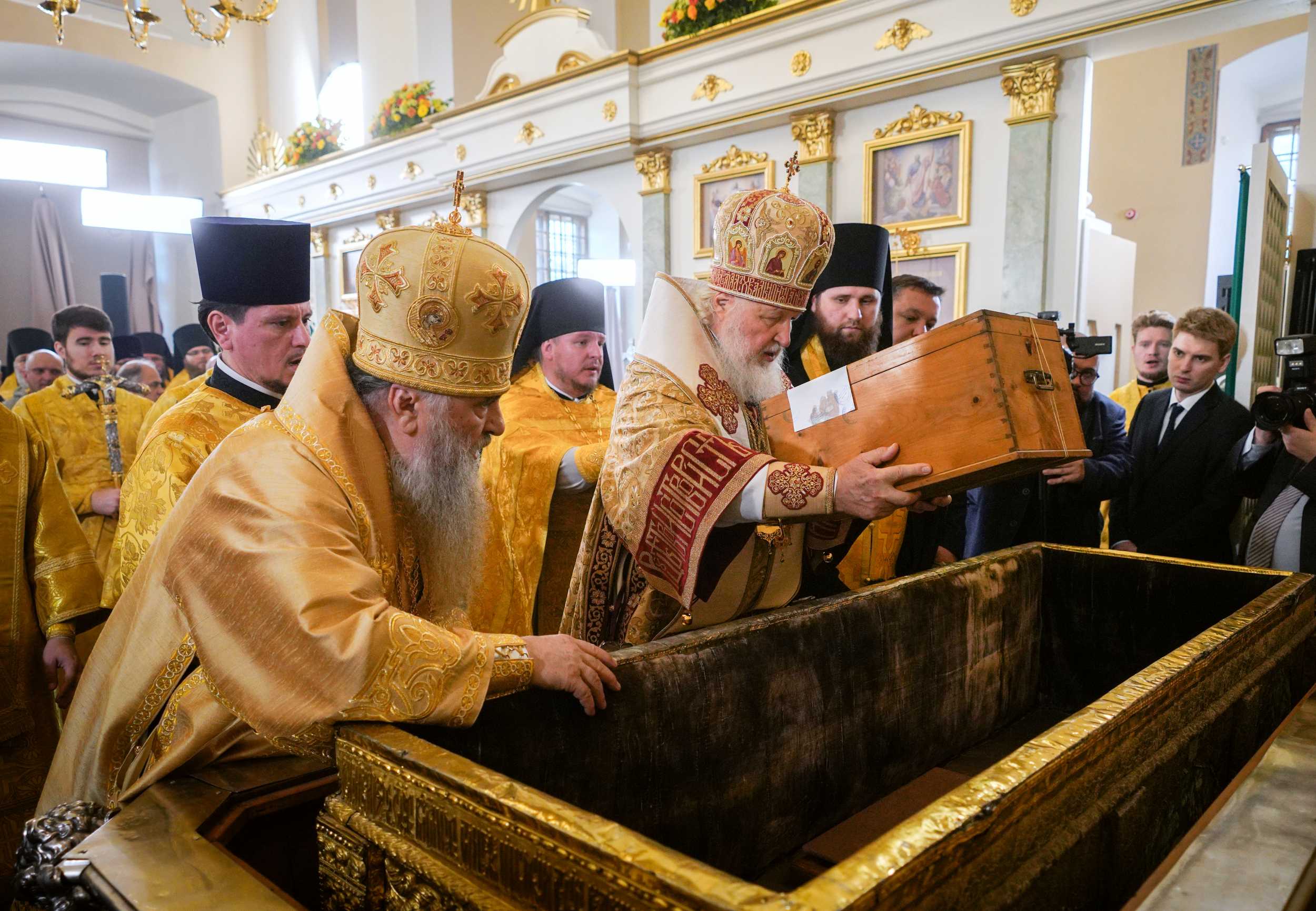 Святейший Патриарх Кирилл возглавил торжества в честь святого Александра Невского в Санкт-Петербурге