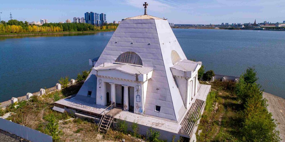 Храм-памятник православным воинам, павшим при взятии Казани в октябре 1552 года