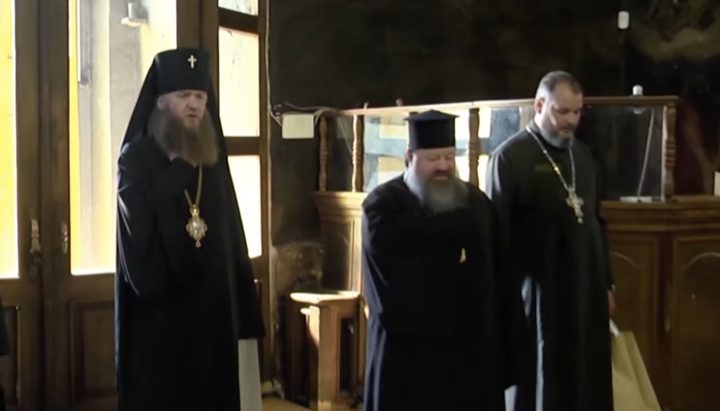 Архиепископ Любецкий Никодим поучаствовал в экуменическом молебне вместе с раскольниками в отобранном у верующих УПЦ храме