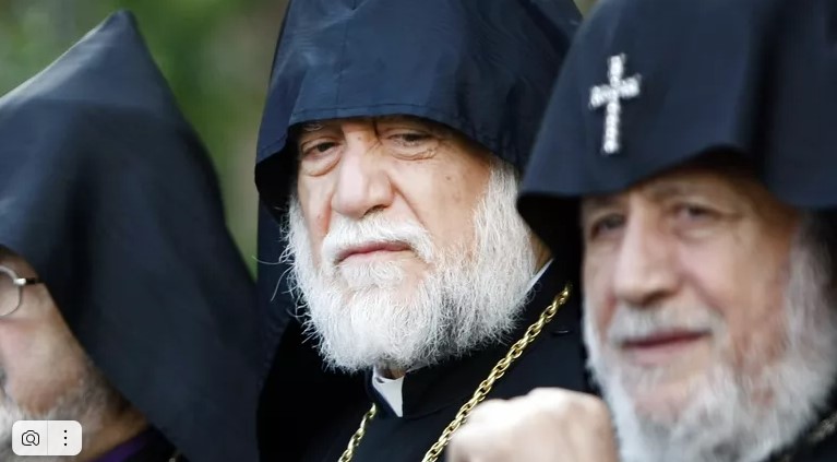Архиереи Армянской апостольской церкви