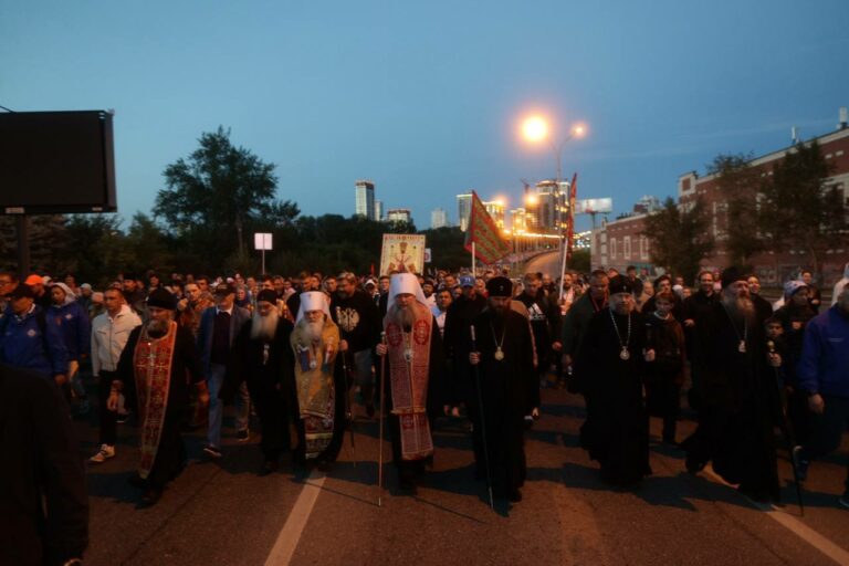 Царский Крестный ход в Екатеринбурге