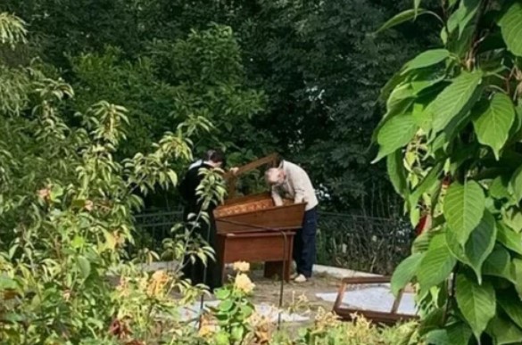 В Киево-Печерской Лавре совершено надругательство над мощами преподобных Печерских