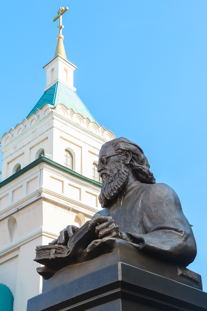 В Санкт-Петербурге торжественно открыли памятник святителю Луке Крымскому