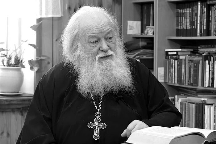 Отец Михаил (Кречетов)