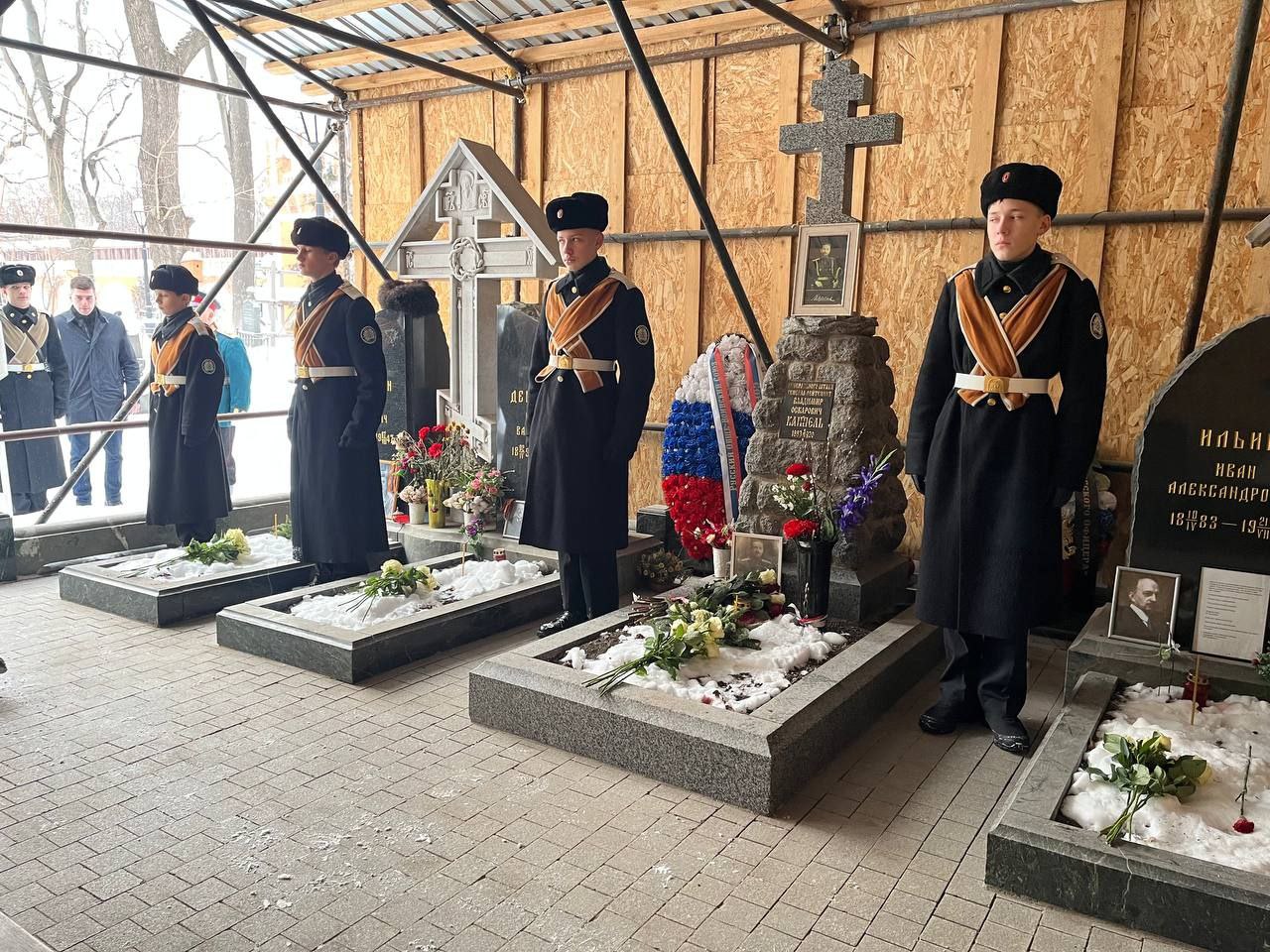 В Донском монастыре Москвы прошли мемориальные торжества в честь погибших от рук большевиков генералов В.О. Каппеля и А.П. Кутепова