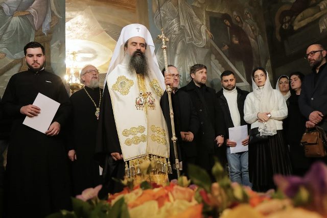 В Болгарии торжественно отметили 10-летие канонизации Святителя Серафима (Соболева)