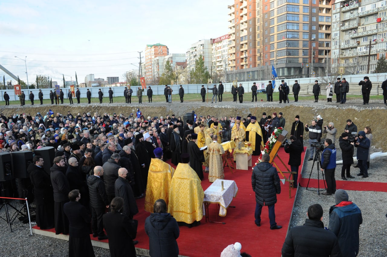 Архиепископ Махачкалинский Варлаам анонсировал начало работ по восстановлению воинского собора святого Александра Невского в Махачкале