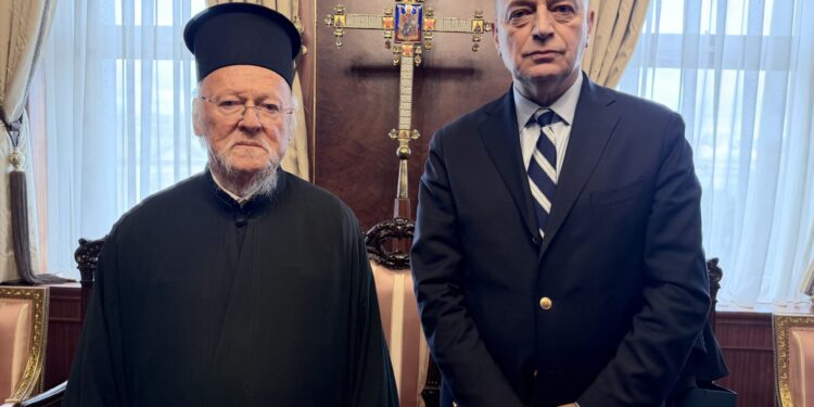 Алкивиадис Стефанис согласовал свои действия с главой Фанара