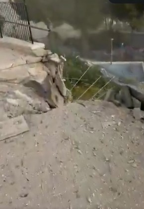 Неизвестная ракета упала в Иерусалиме