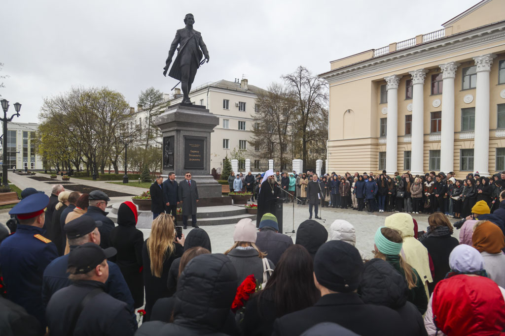 В Тамбове открыли памятник Г.Р. Державину