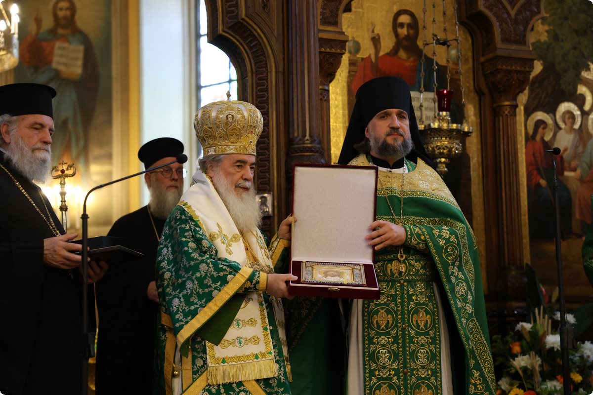 Иерусалимский Патриарх Феофил возглавил праздничные торжества в Русской духовной миссии в Иерусалиме