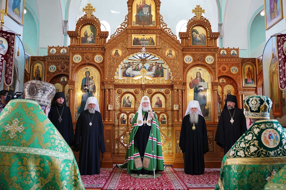 В день памяти *кронштадтского батюшки* Предстоятель Русской Православной Церкви совершил Литургию в Иоанновском монастыре в Санкт-Петербурге