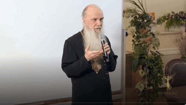 Епископ Каменский и Камышловский Мефодий проводит семинар в Оптиной Пустыни