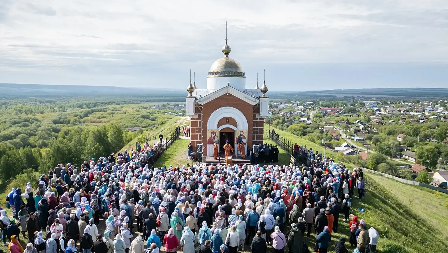 В Симбирске начался многодневный Крестный ход к Никольской горе
