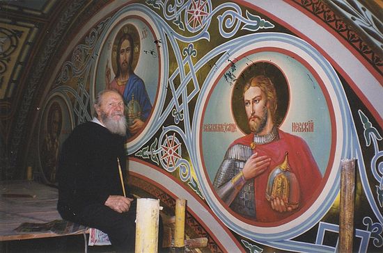 Протоиерей Герасим Иванов расписывает храм Христа Спасителя