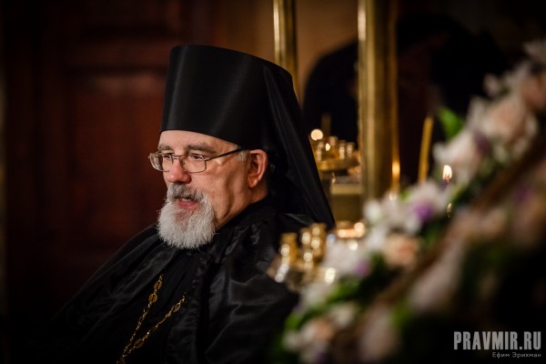 Иеромонах Константин (Симон): Меня поразило, что в России люди молятся стоя по 6-7 часов