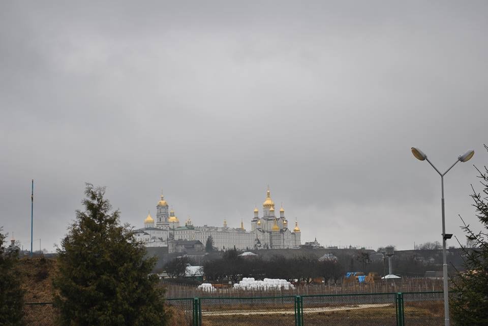 Вид на Почаевскую лавру с северо-восточной стороны