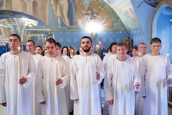 Крещение у епископа Покровского и Николаевского Пахомия. Фото: Иван Привалов