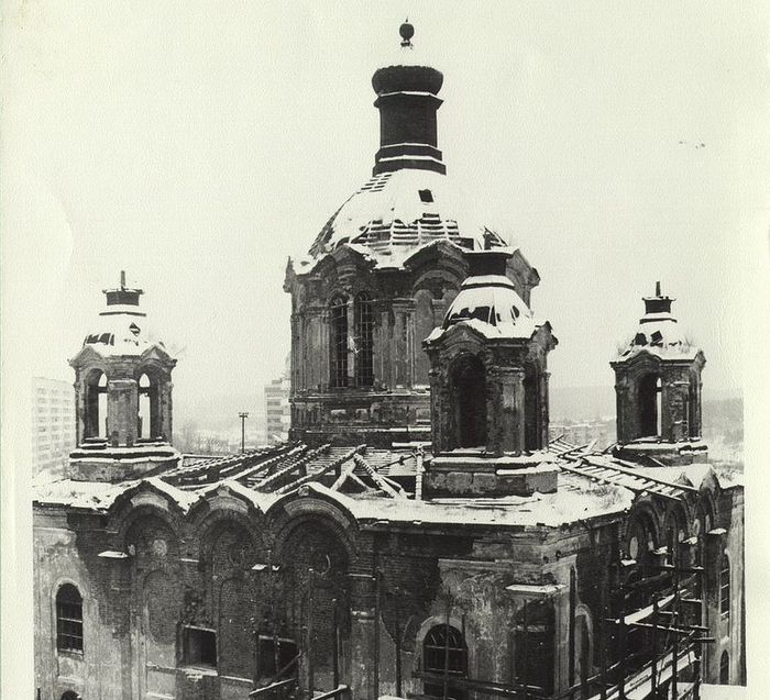 Спасский храм (возвращен Церкви в 1989 г.)