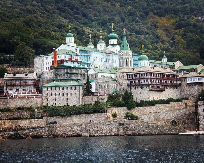 Русский Свято-Пантелеимонов монастырь