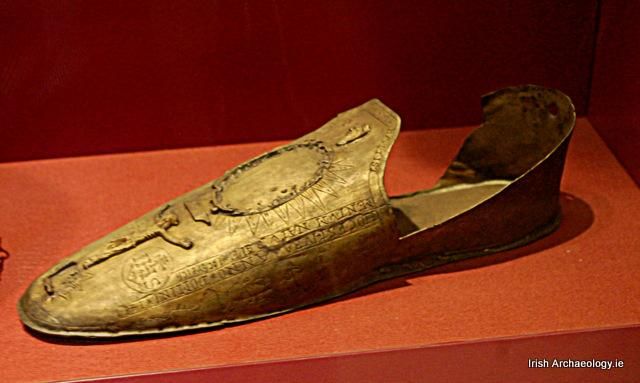 Реликварий, в котором некогда хранилась туфля прп. Бригиты, Национальный музей Дублина (взято с Pinterest.ca)